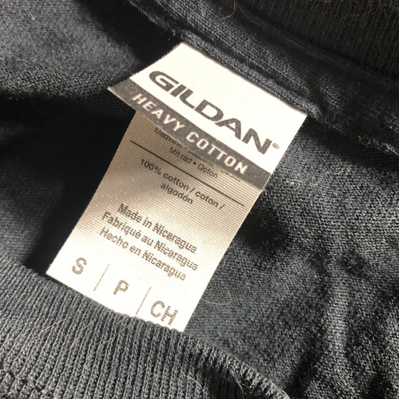 NWOT Gildan “Never Grow Up” Graphic Tee with Peter,  Wendy, and Tink - Size S - Picture 3 of 3